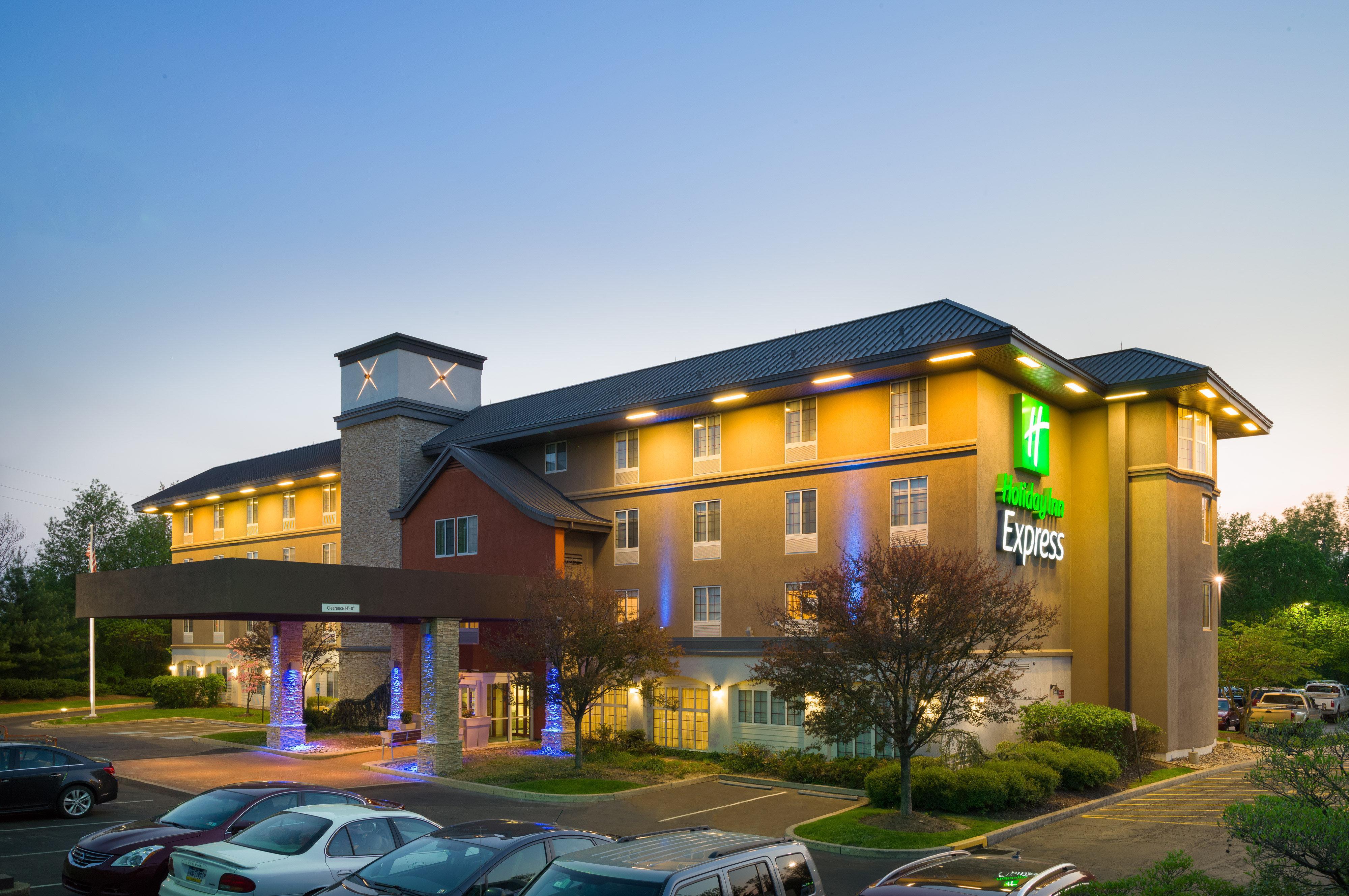 Holiday Inn Express Philadelphia Ne - Langhorne By Ihg Exterior foto