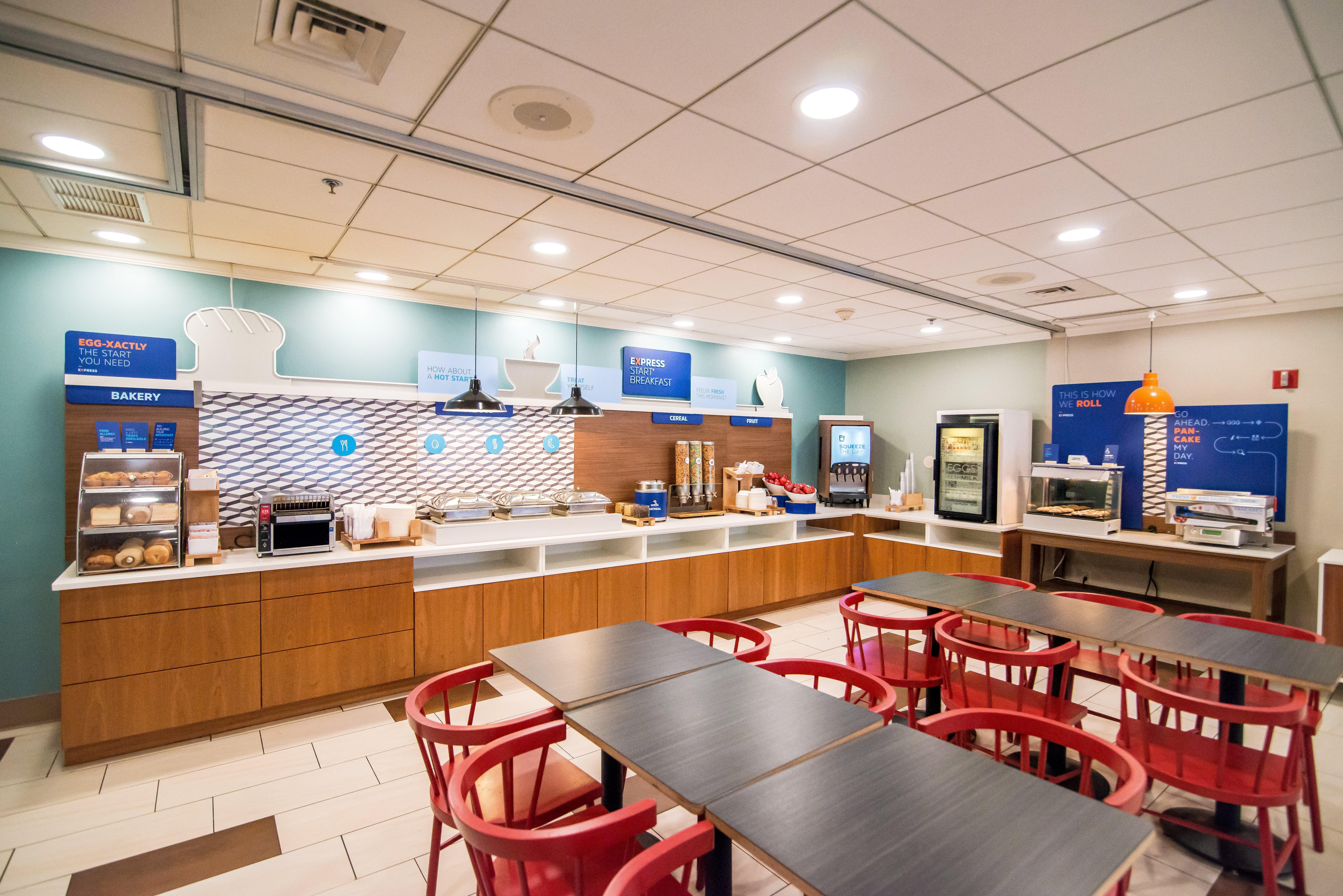 Holiday Inn Express Philadelphia Ne - Langhorne By Ihg Exterior foto