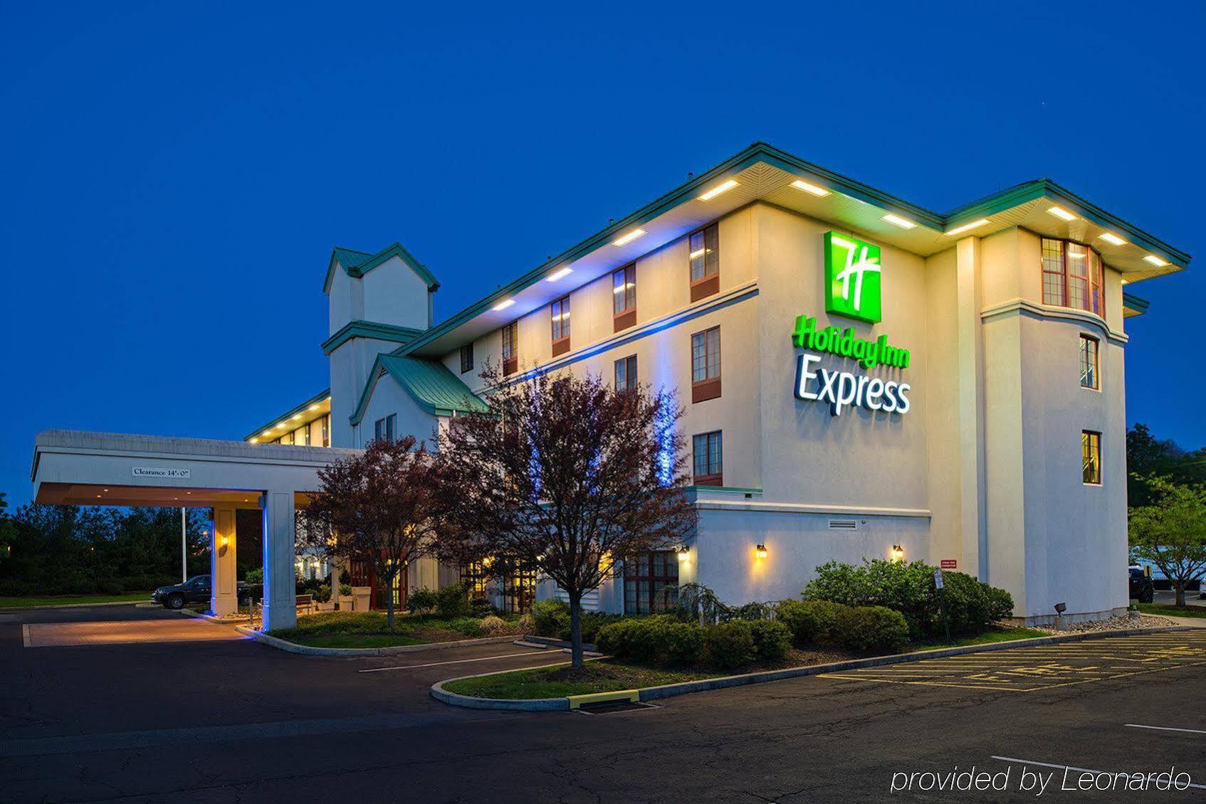Holiday Inn Express Philadelphia Ne - Langhorne, An Ihg Hotel Exterior foto